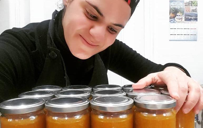 Anita Zavone “Mentuccia” ci racconta del suo Laboratorio di Conserve a Salina