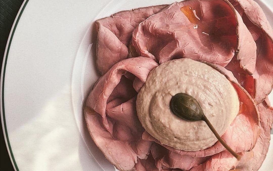 Salsa tonnata con Capperi e Cucunci di Salina: Ricetta dal Sapore Unico