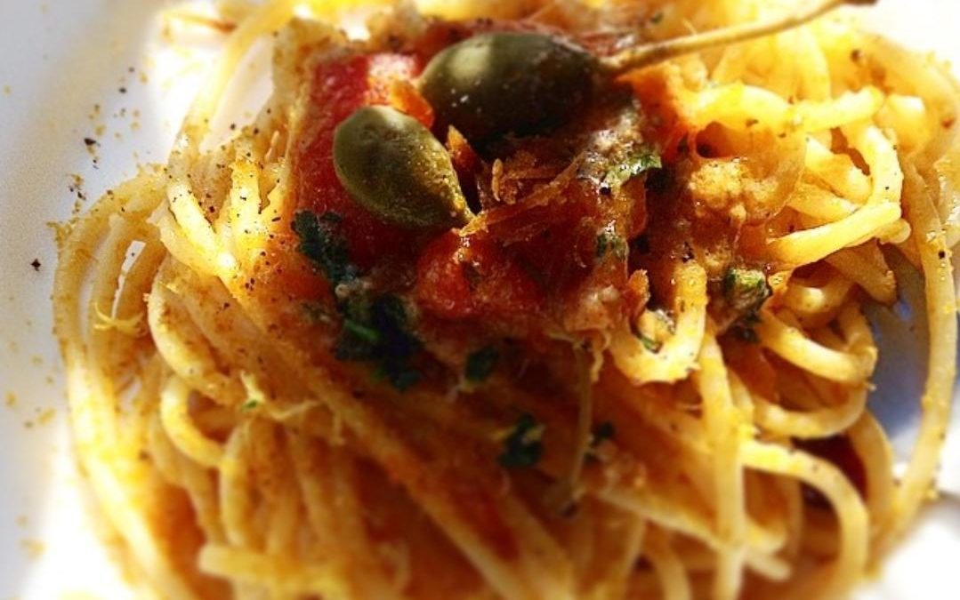 Pasta con i Cucunci, i Frutti del Cappero: Ricetta dal Sapore Unico