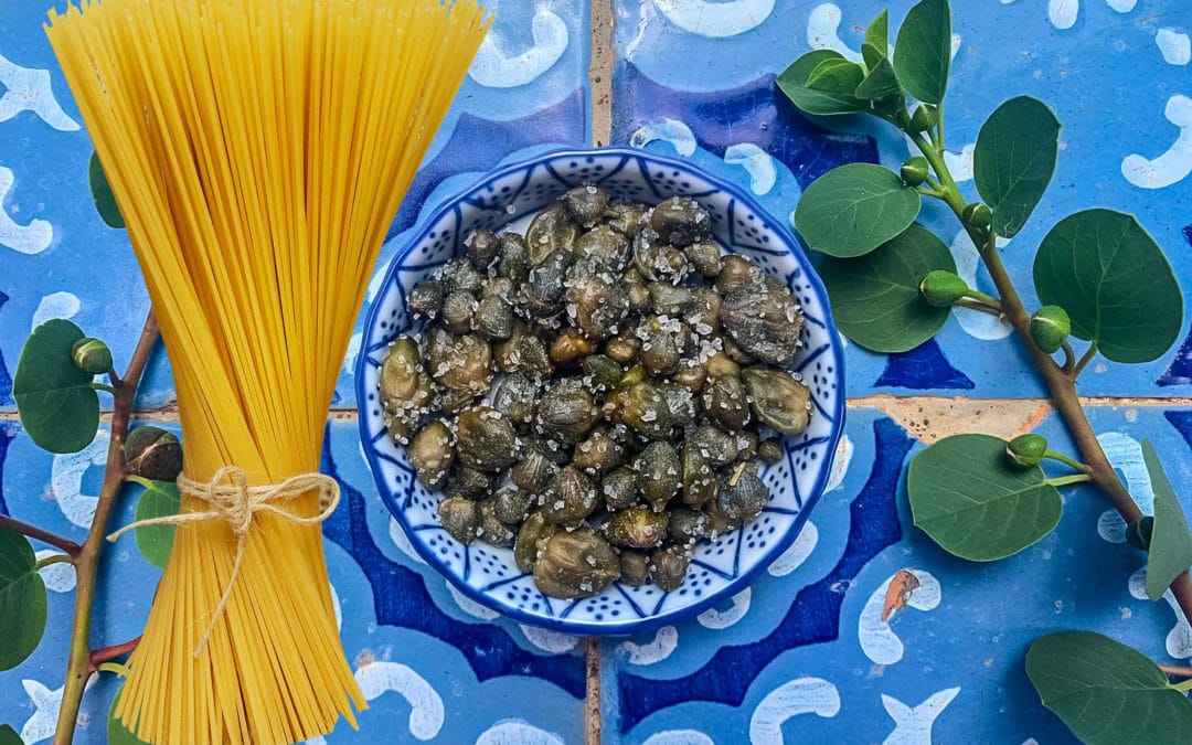 Spaghettata di Mezzanotte con Capperi di Salina